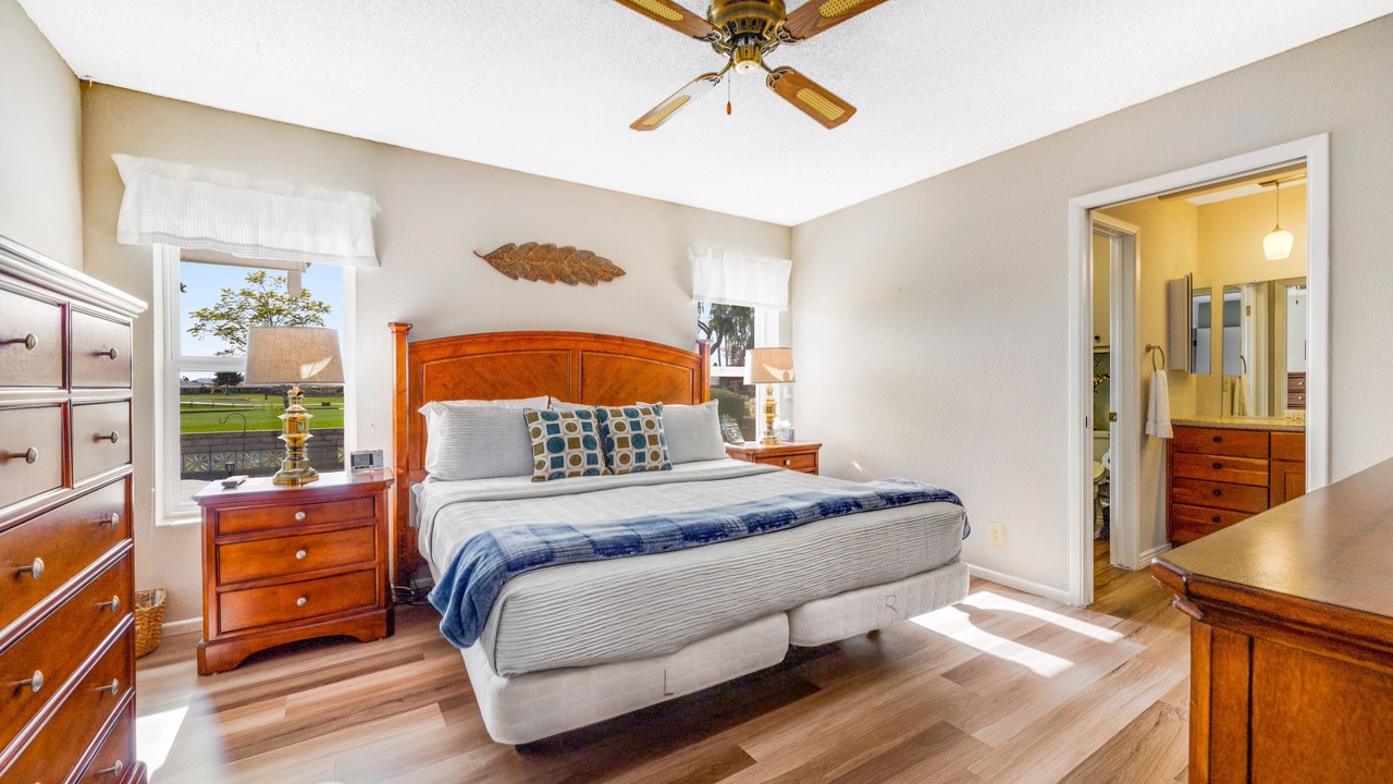 Photo of Bedroom in Sunland Village East