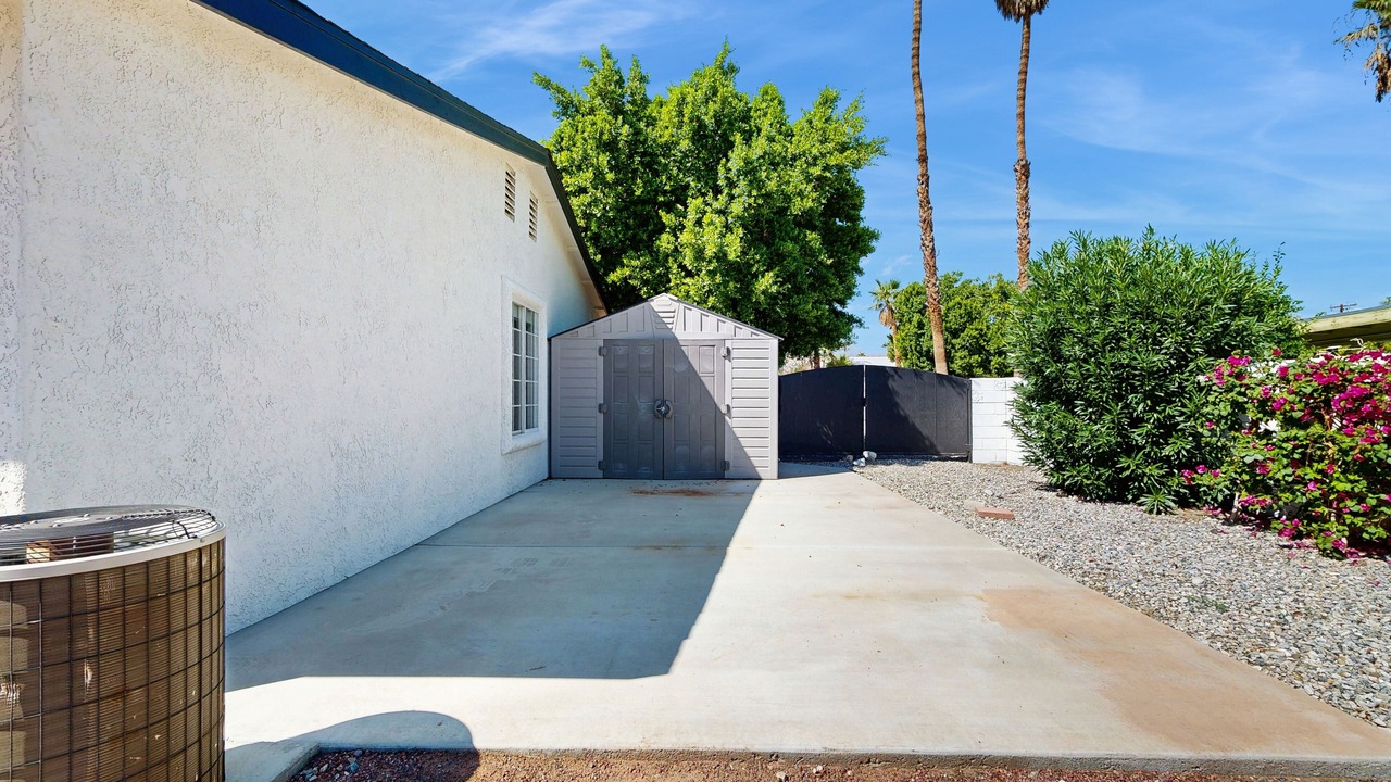 Photo of Outdoor in Desert Park Estates