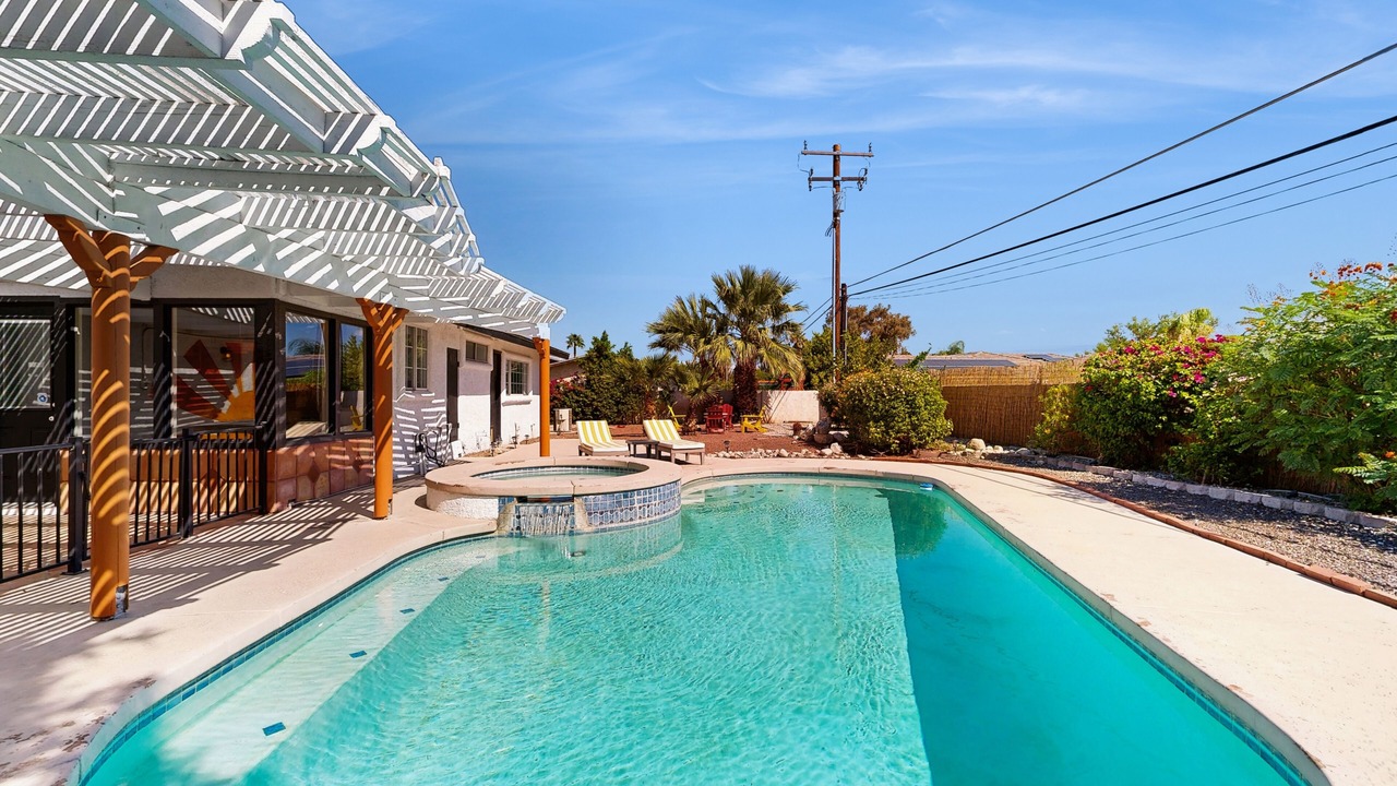 Photo of Outdoor in Desert Park Estates