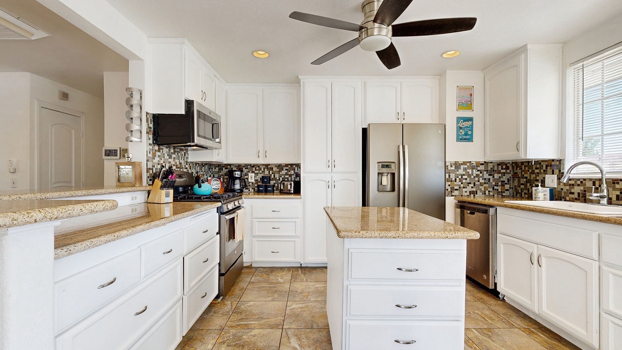 Photo of Kitchen in Desert Park Estates