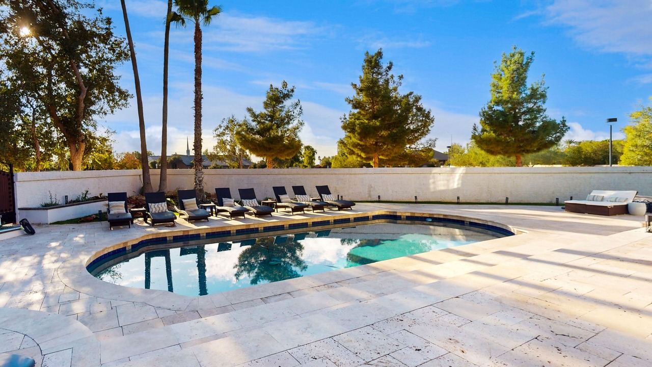 Photo of Outdoor in Estate Grove Valencia Est
