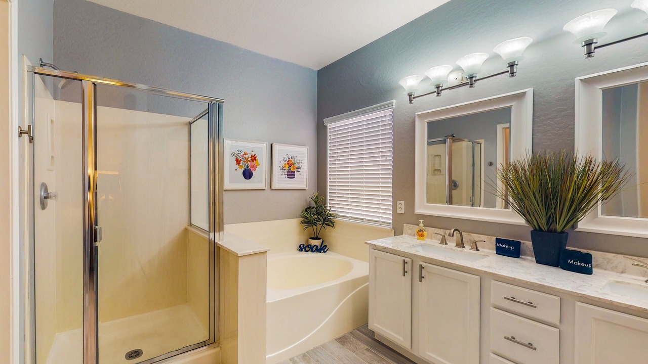 Photo of Bathroom in Cooper Commons