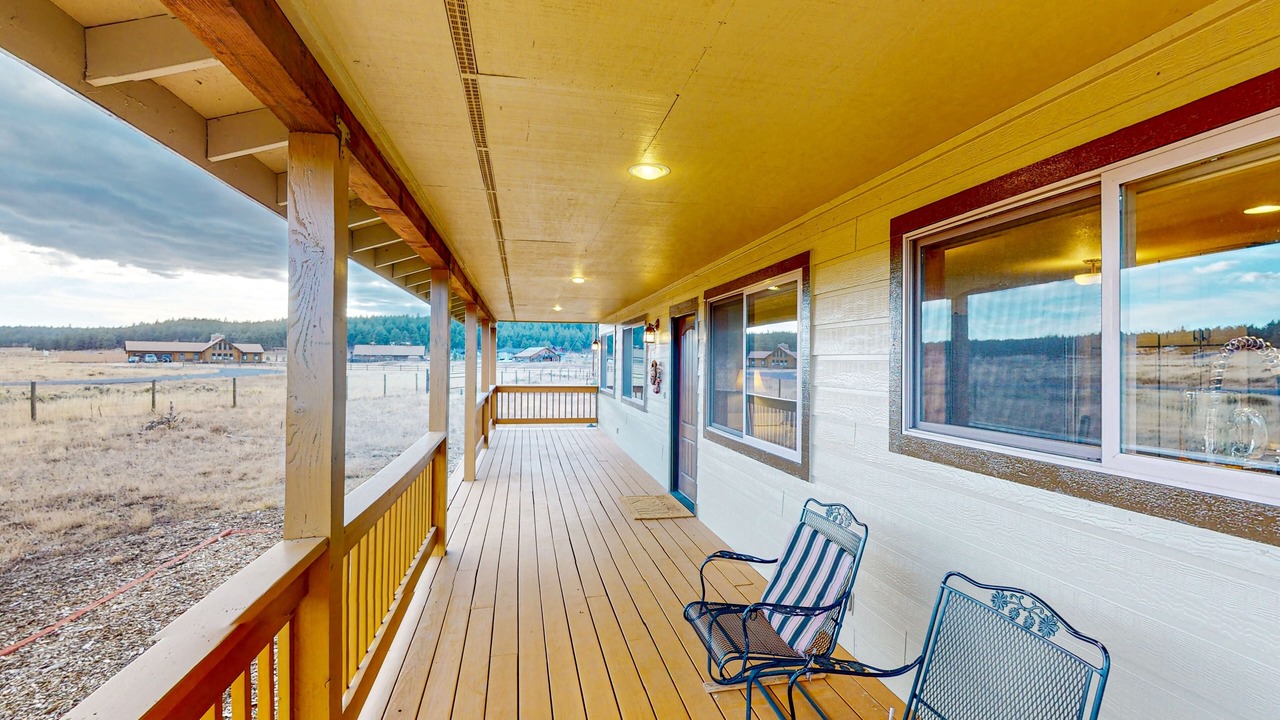 Photo of Patio Balcony in Baderville