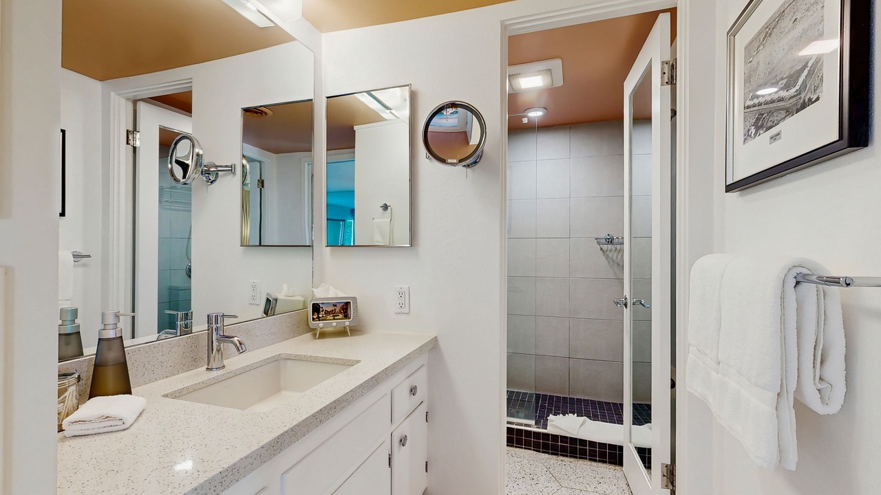 Photo of Bathroom in Araby Commons