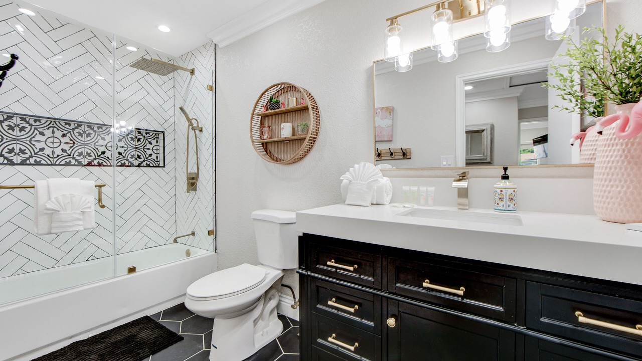 Photo of Bathroom in Desert Park Estates