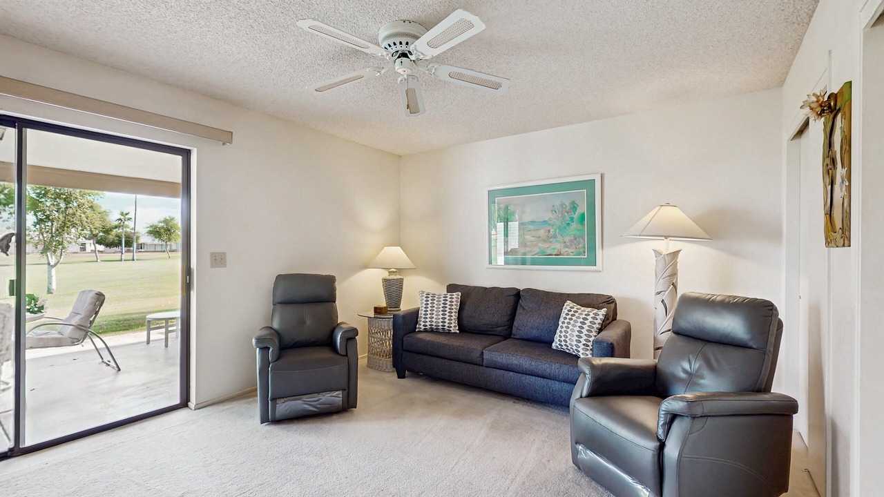 Photo of Livingroom in Sunland Village East