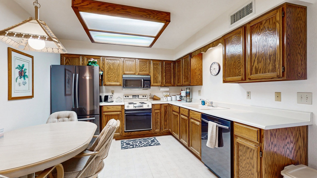 Photo of Kitchen in Sunland Village East