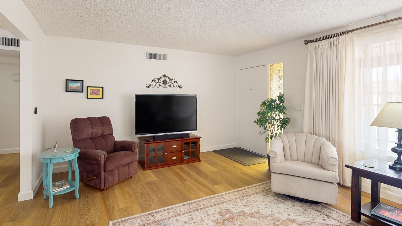 Photo of Livingroom in Sunland Village