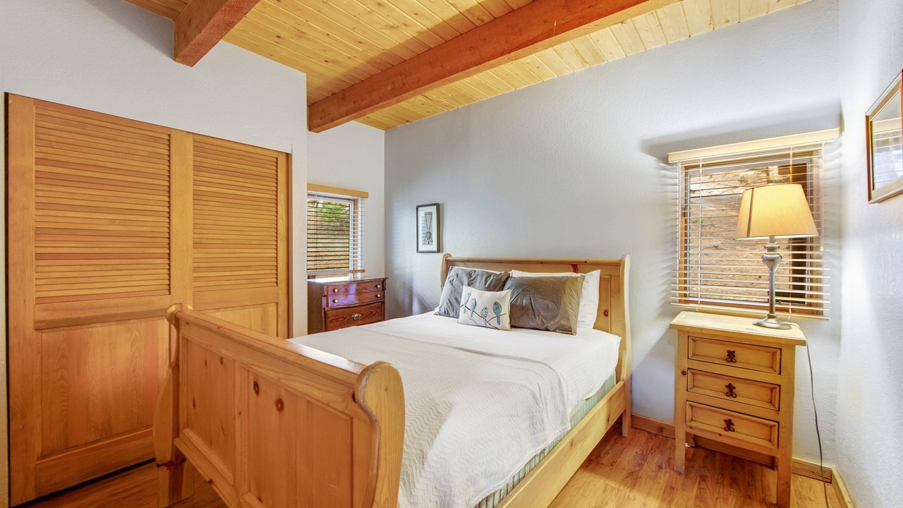 Photo of Bedroom in Fern Valley