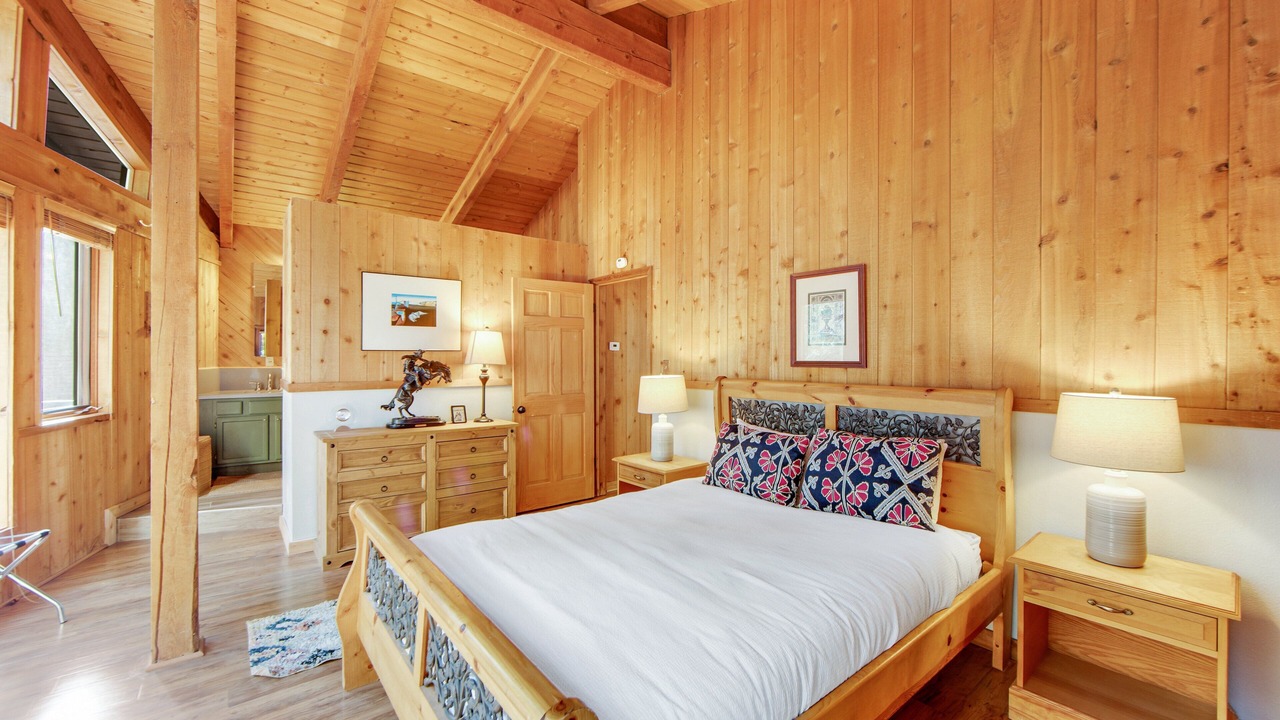 Photo of Bedroom in Fern Valley