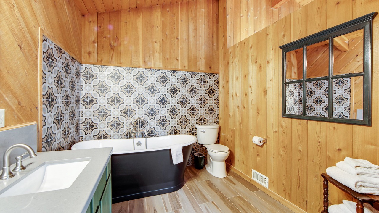 Photo of Bathroom in Fern Valley