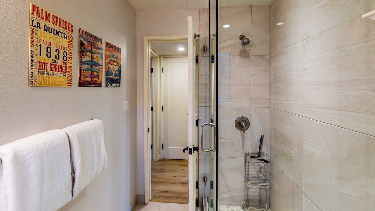 Photo of Bathroom in Araby Commons