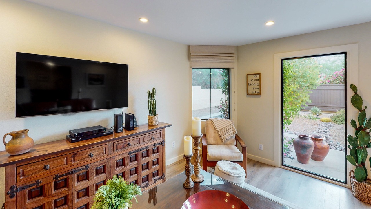 Photo of Livingroom in Araby Commons