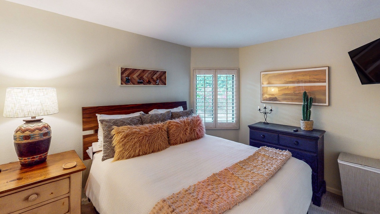 Photo of Bedroom in Araby Commons