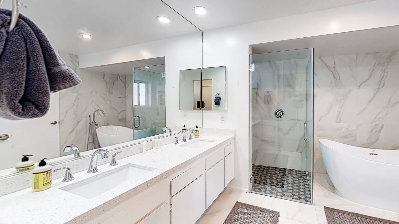 Photo of Bathroom in Indian Canyon