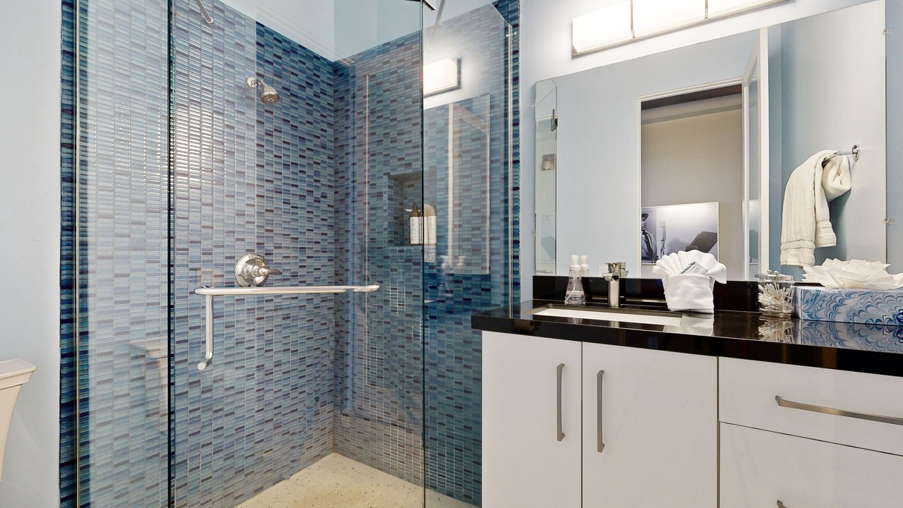 Photo of Bathroom in Twin Palms