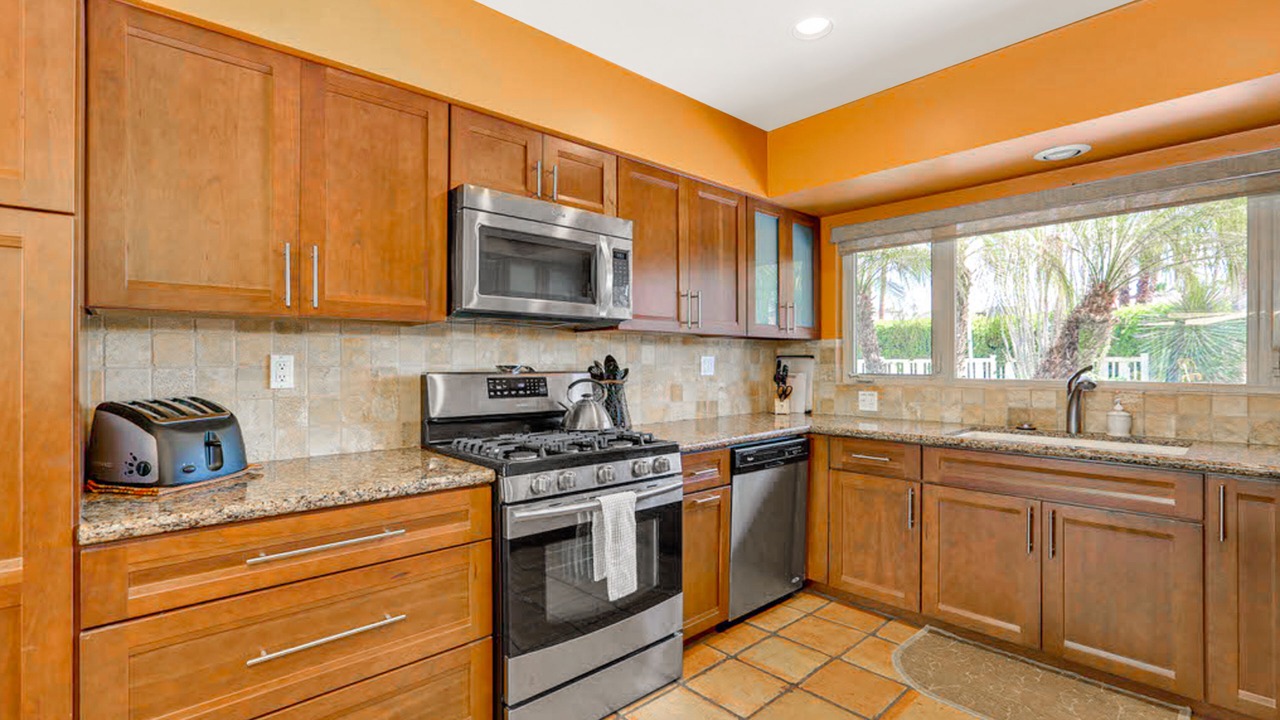 Photo of Kitchen in Tahquitz River Estates