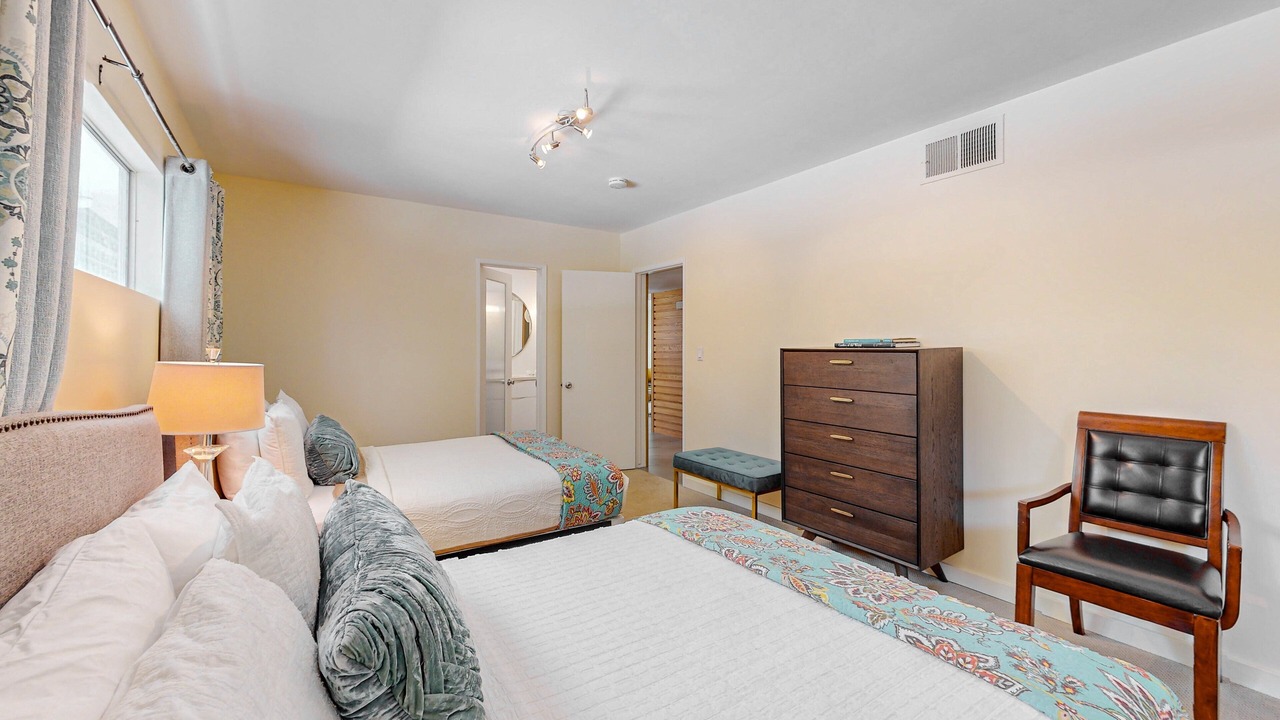 Photo of Bedroom in Twin Palms