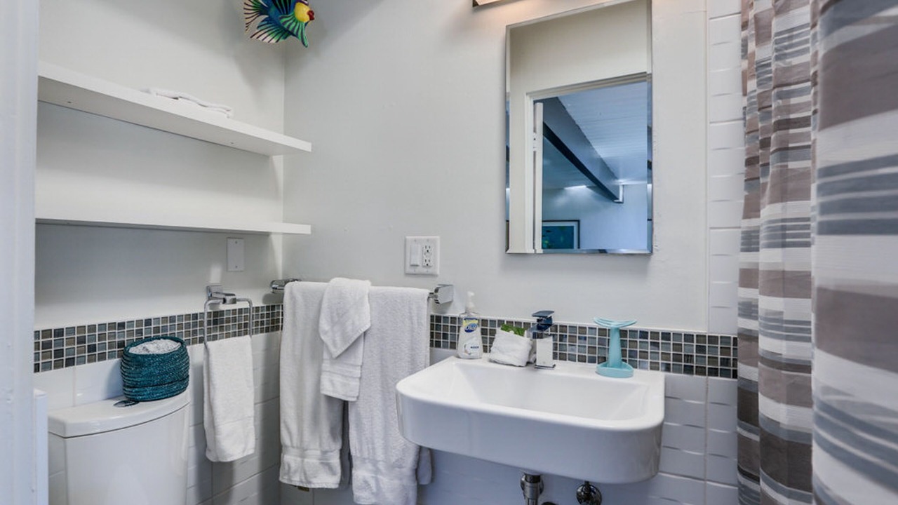 Photo of Bathroom in Twin Palms