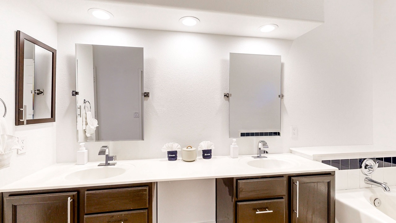Photo of Bathroom in Paradise Valley Village