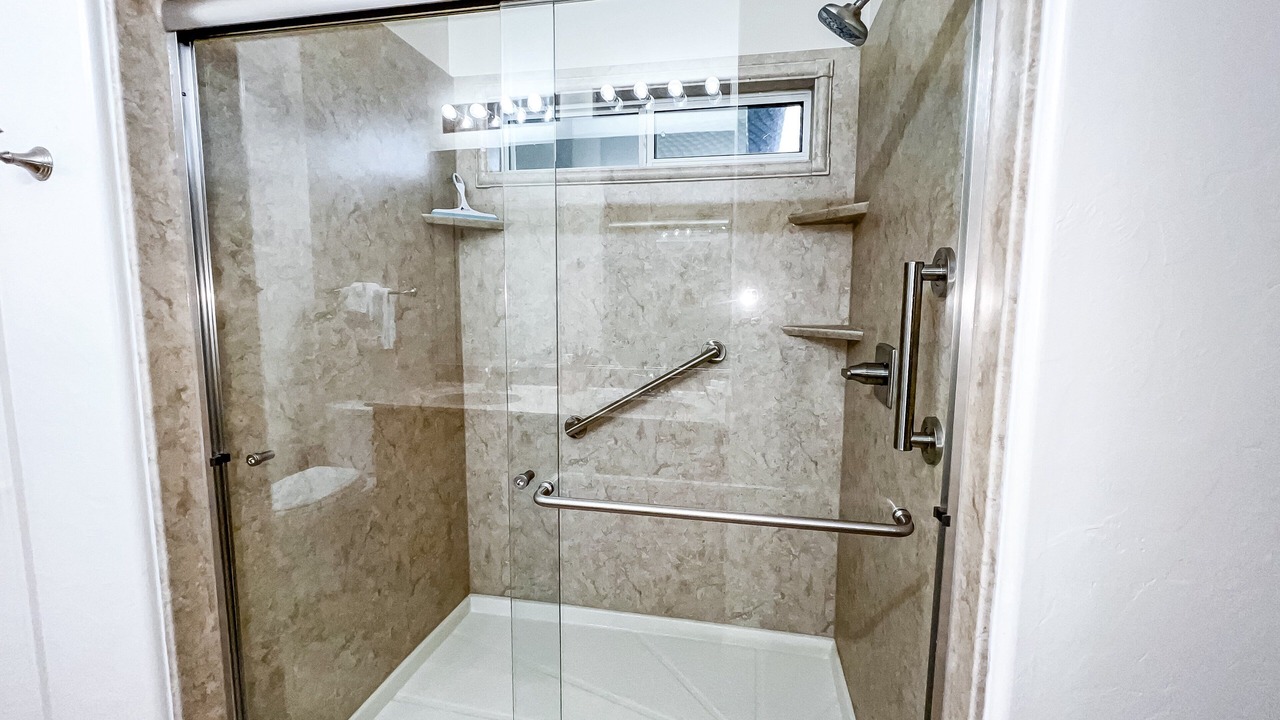 Photo of Bathroom in Black Horse