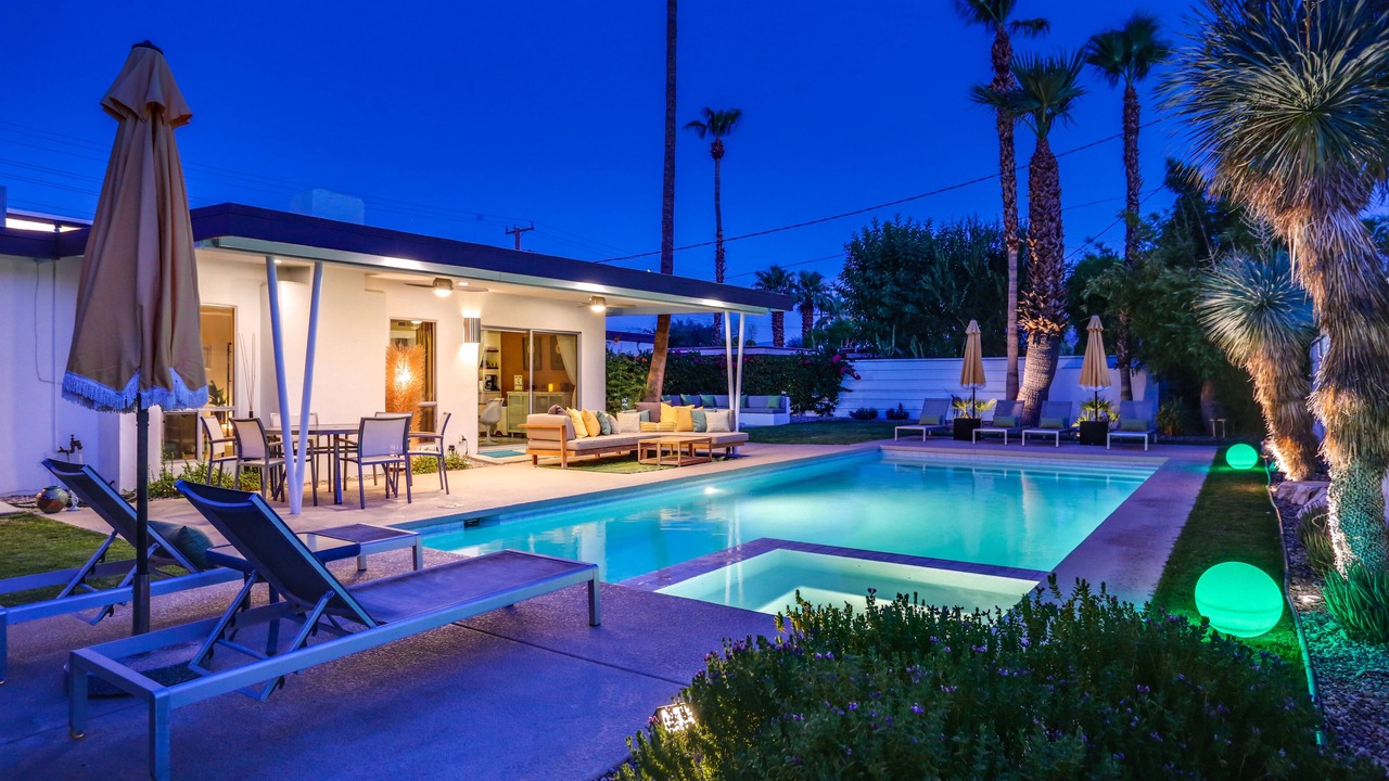 Photo of Outdoor in Sunmor