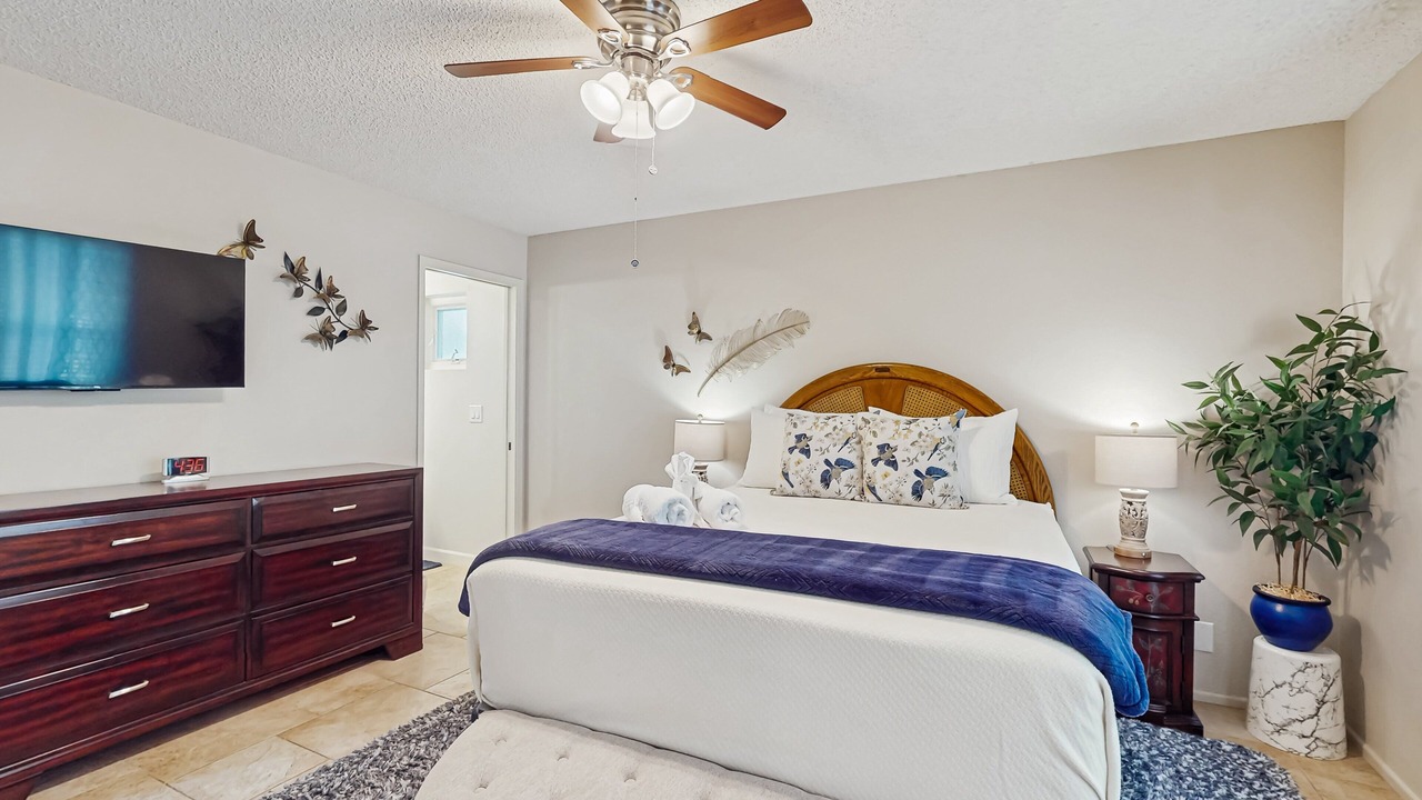 Photo of Bedroom in Sunland Village