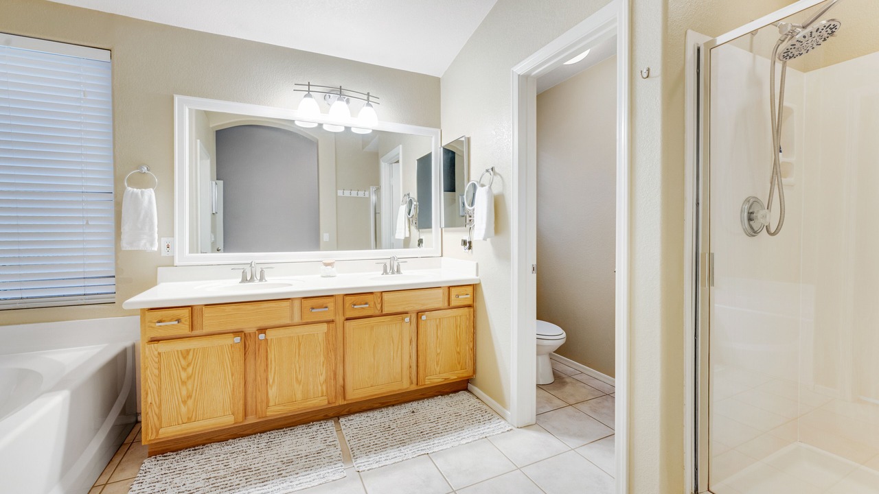 Photo of Bathroom in Sierra Estates-Summit