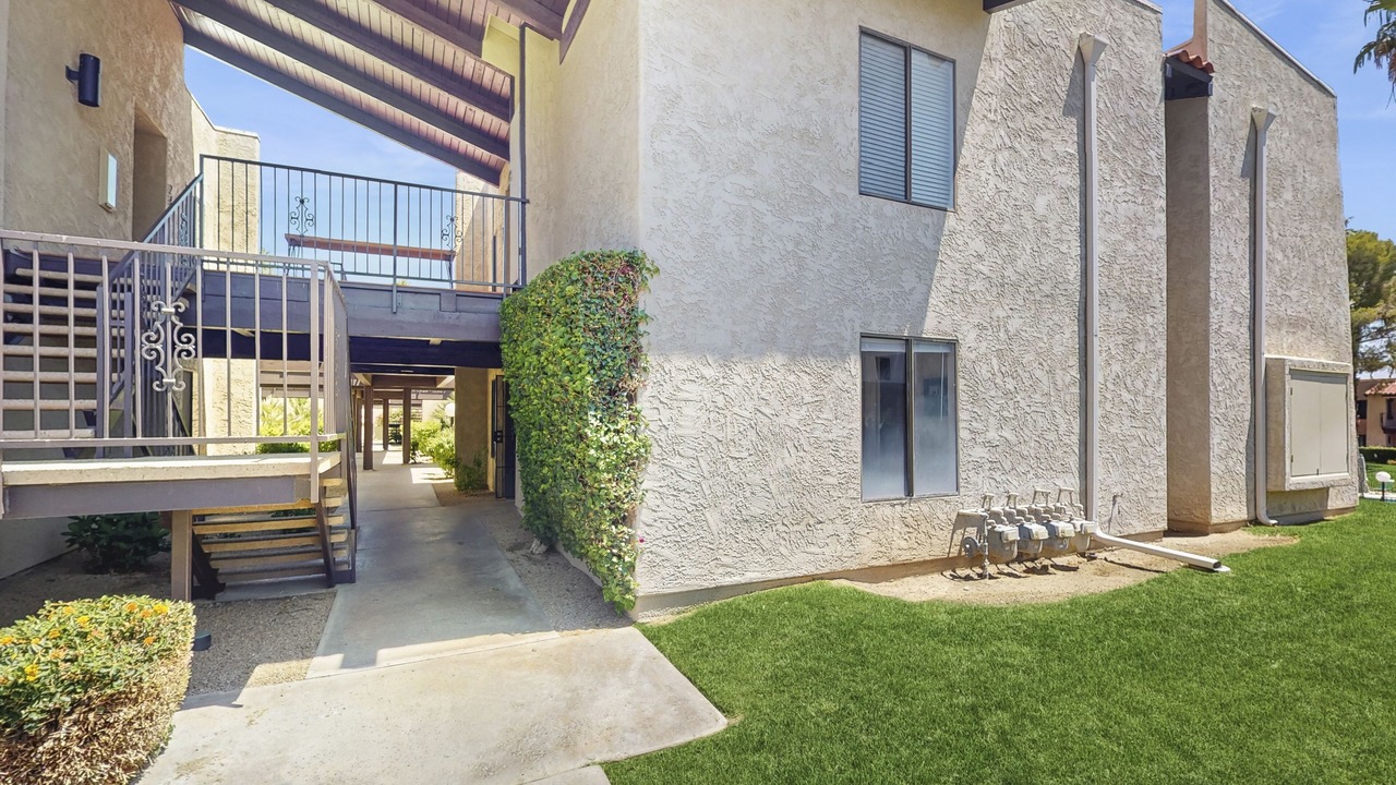 Photo of Outdoor in Canyon Corridor