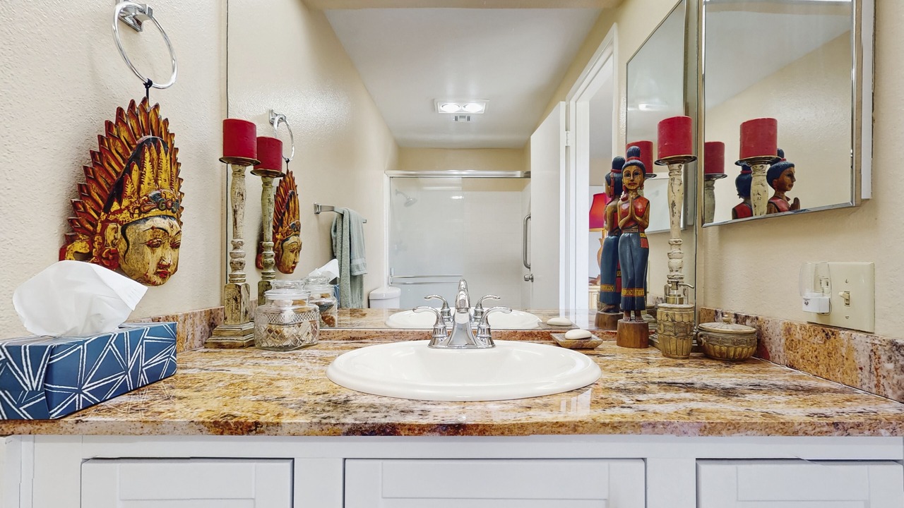 Photo of Bathroom in Canyon Corridor