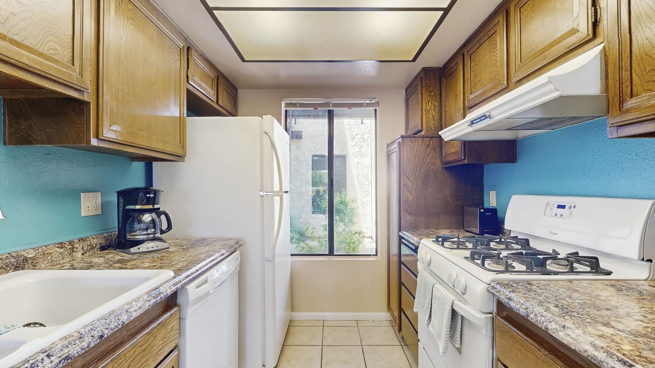 Photo of Kitchen in Canyon Corridor