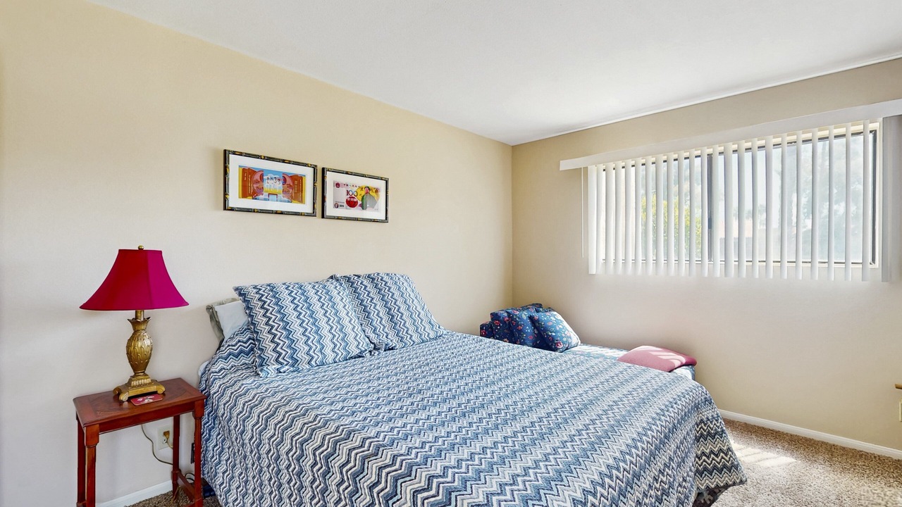 Photo of Bedroom in Canyon Corridor