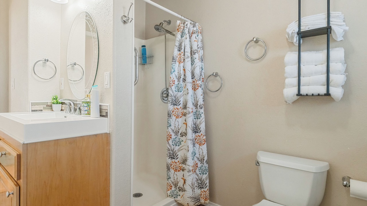 Photo of Bathroom in Weed