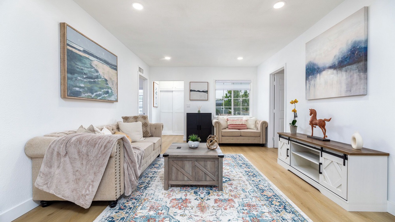 Photo of Livingroom in Walnut Valley