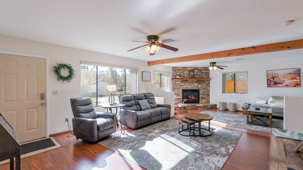 Photo of Livingroom in Prescott