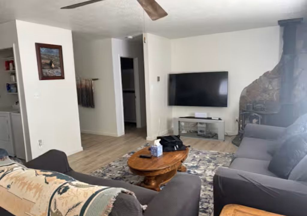 Photo of Livingroom in Markleeville