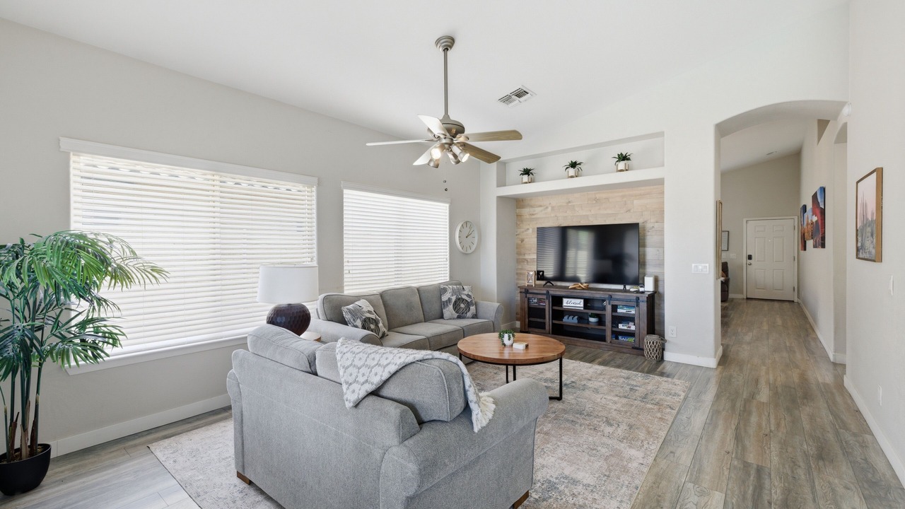 Photo of Livingroom in Avondale