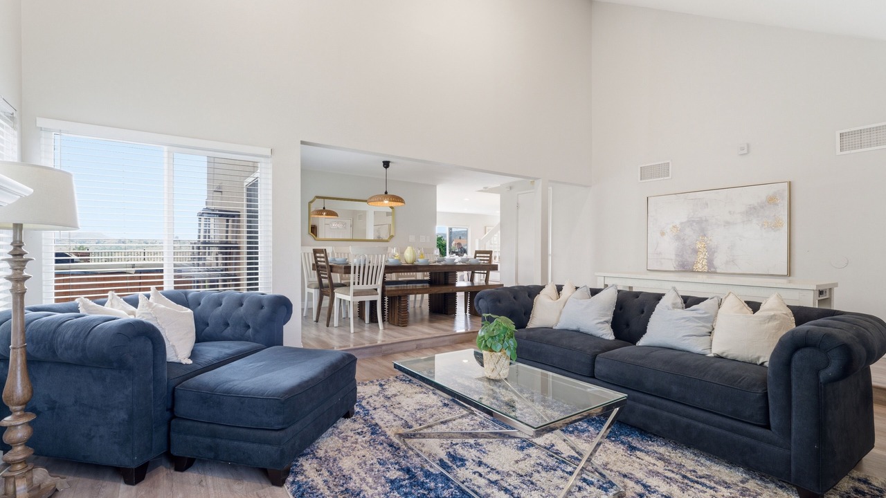 Photo of Livingroom in Mira Mesa