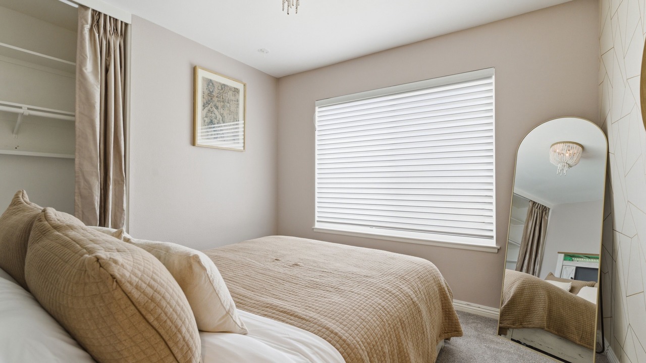 Photo of Bedroom in Mira Mesa