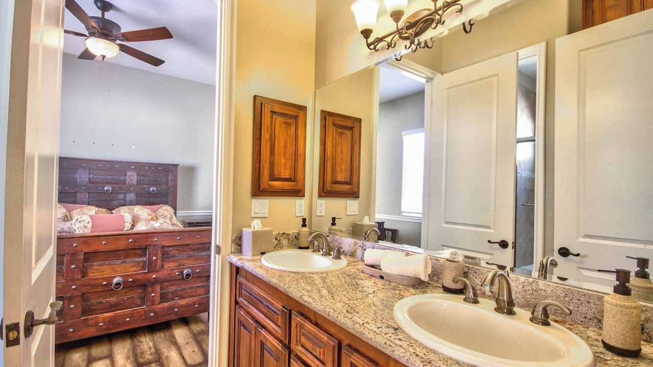 Photo of Bathroom in Murrieta