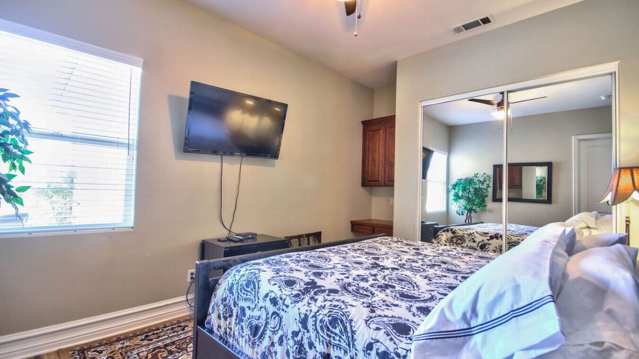 Photo of Bedroom in Murrieta