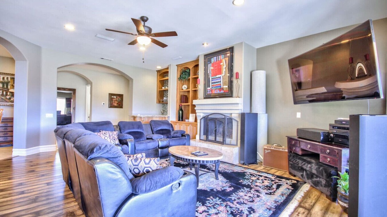 Photo of Livingroom in Murrieta