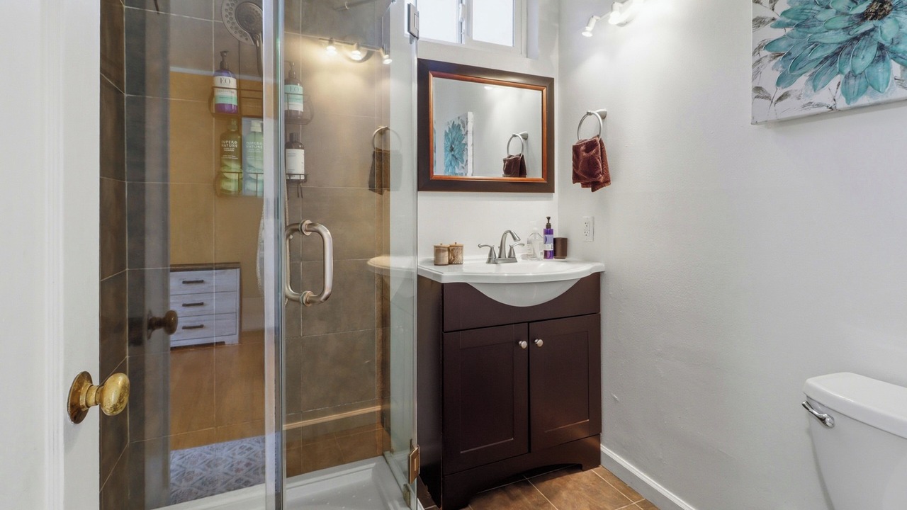 Photo of Bathroom in El Cerrito