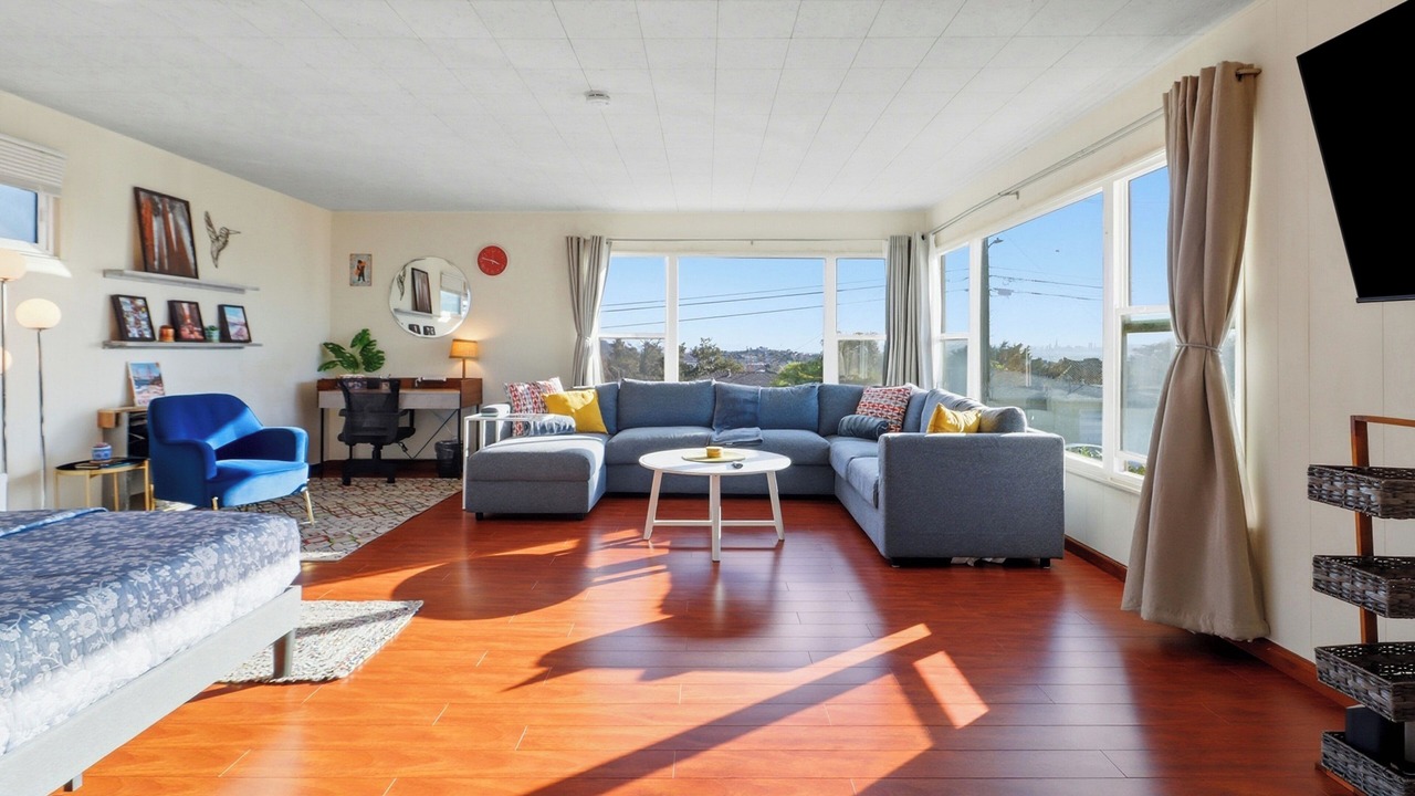 Photo of Livingroom in El Cerrito