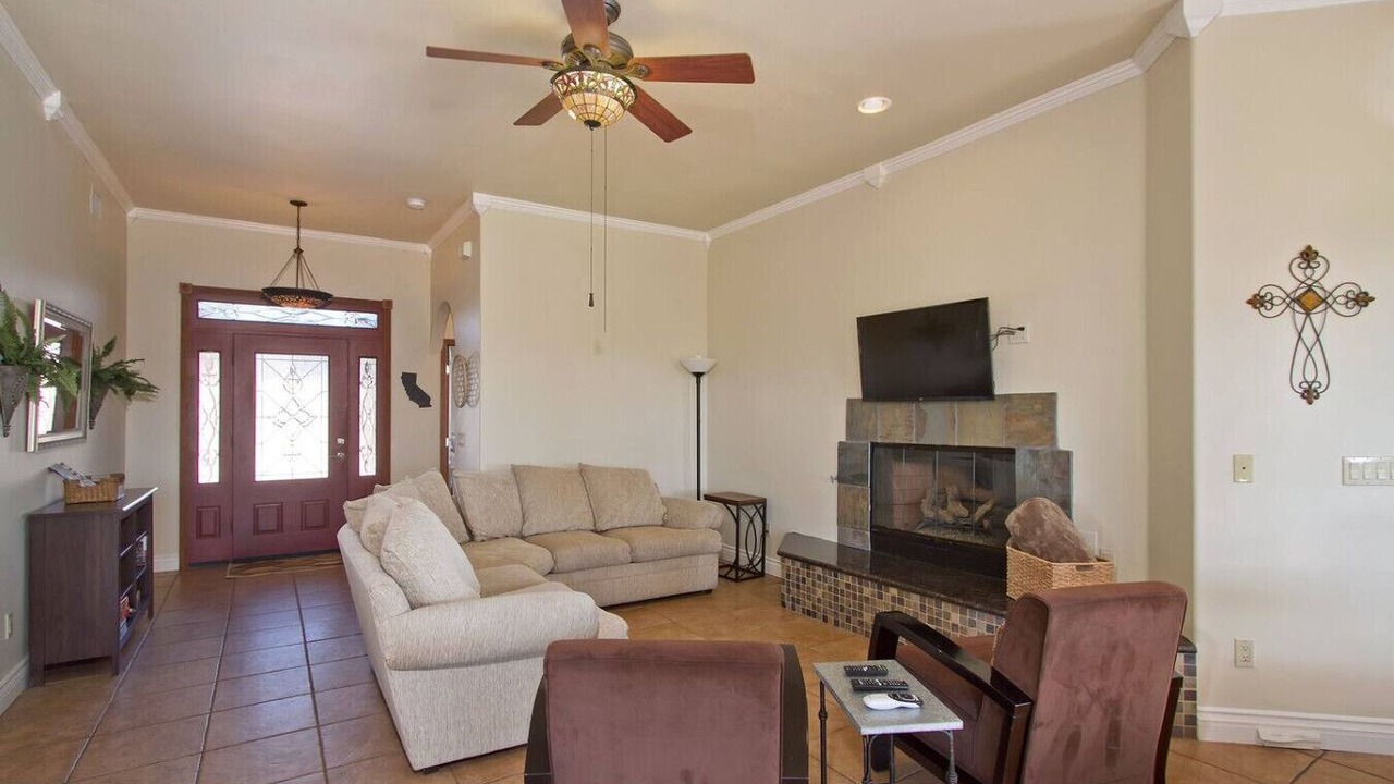 Photo of Livingroom in Temecula