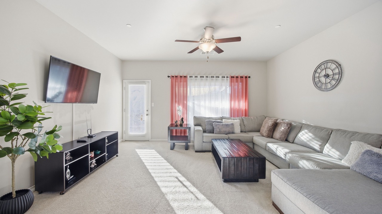 Photo of Livingroom in Greenacres