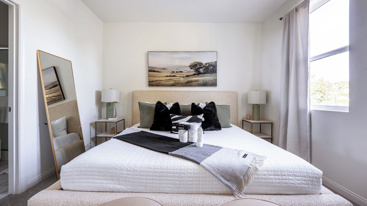 Photo of Bedroom in Lemon Grove