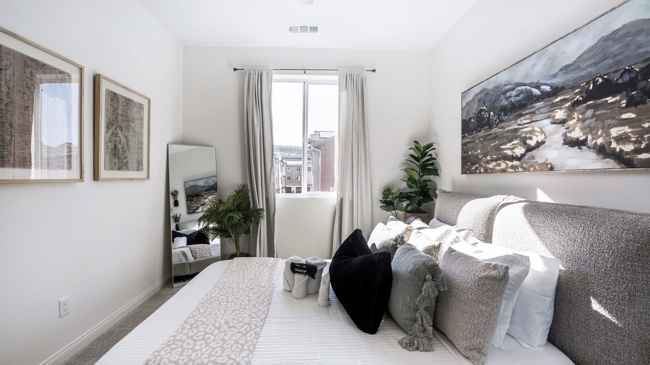 Photo of Bedroom in Lemon Grove