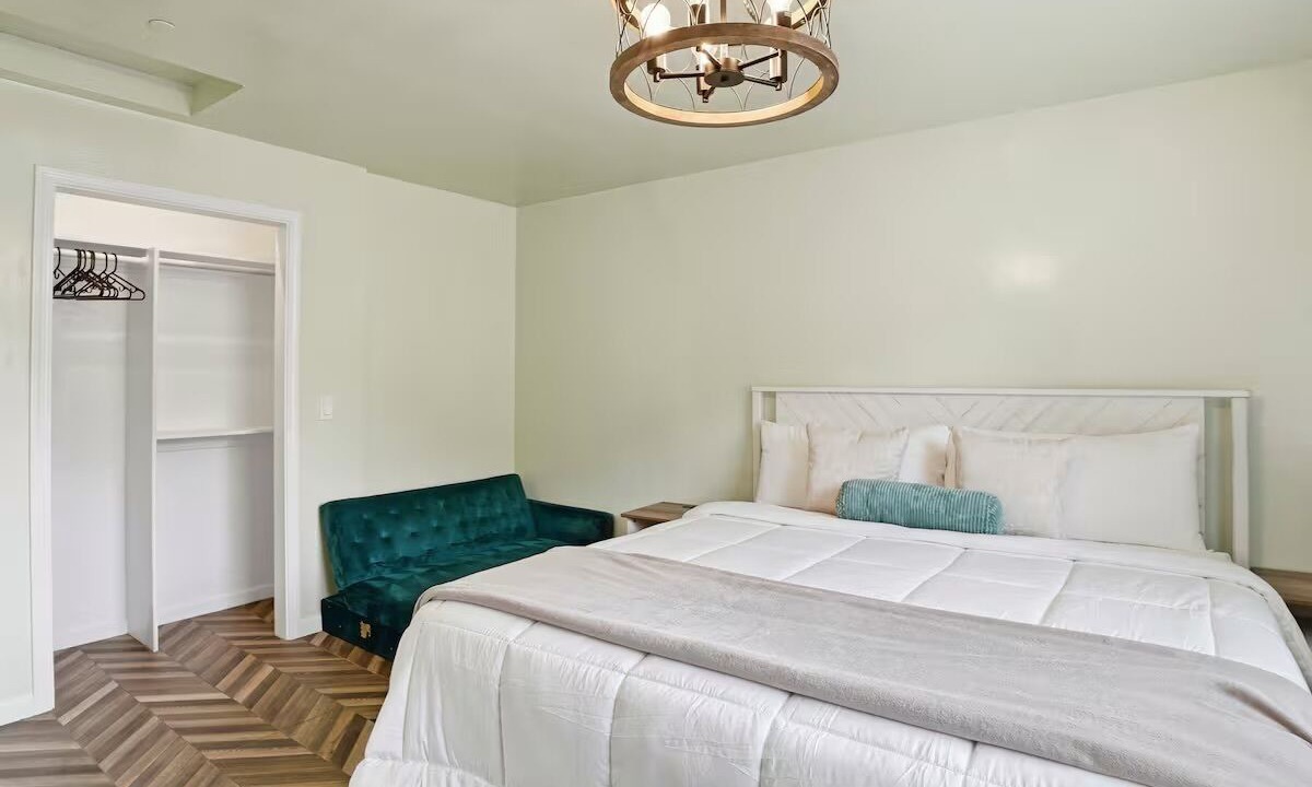 Photo of Bedroom in Guerneville