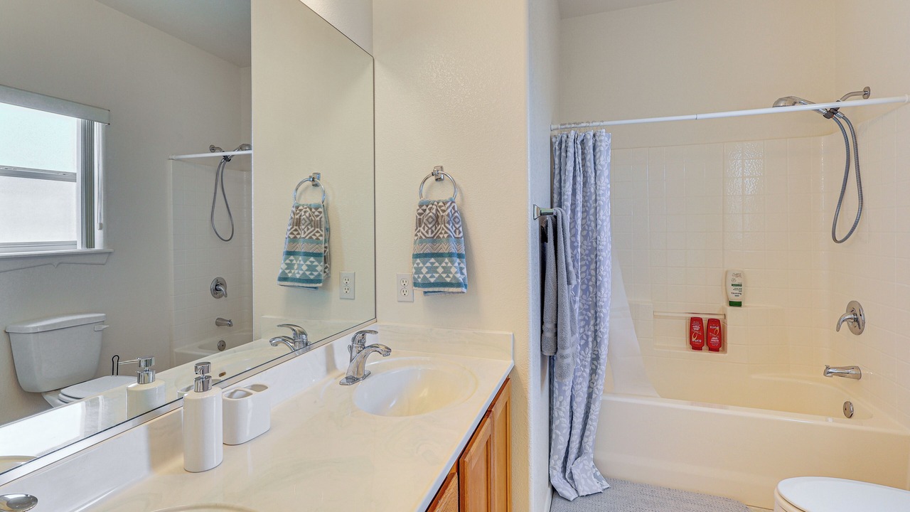 Photo of Bathroom in Bullhead City